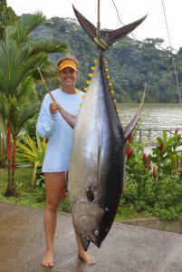 Jessica-Harvey-230-lb-Yellowfin-TunaSMALL