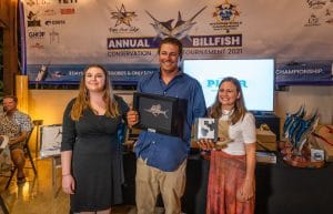 12558F64-3D73-409B-9281-31E0787ABAB1